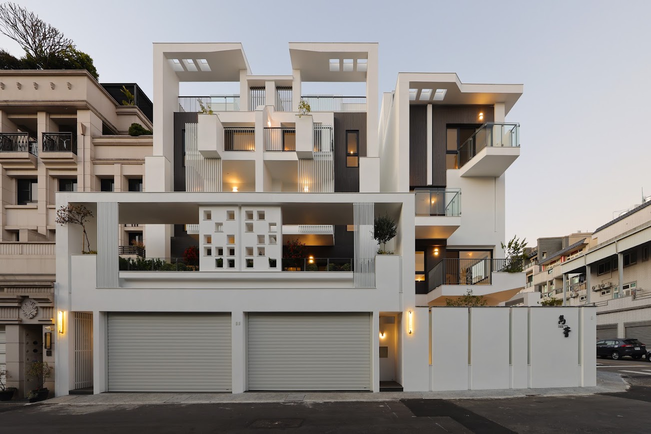 景和東街133號夜景外觀